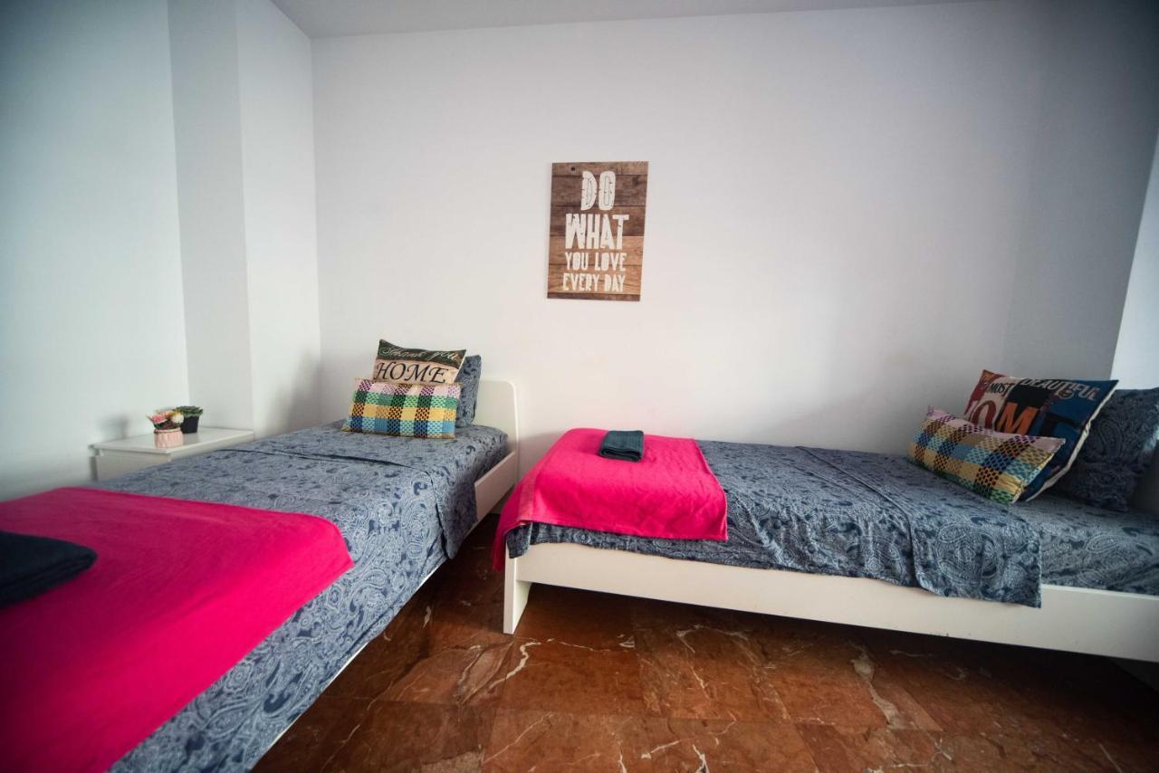 Habitacion Doble En Eixample 바르셀로나 외부 사진